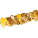 Brocheta de pechuga de pollo marinada con finas hierbas y limón - Délices & Gastronomie